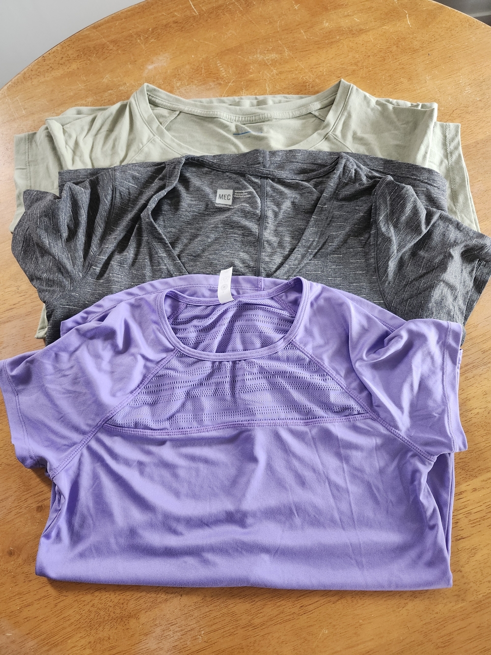Bundle of Workout/Gym Tees | MEC, Columbia, Medium Women Athleisure